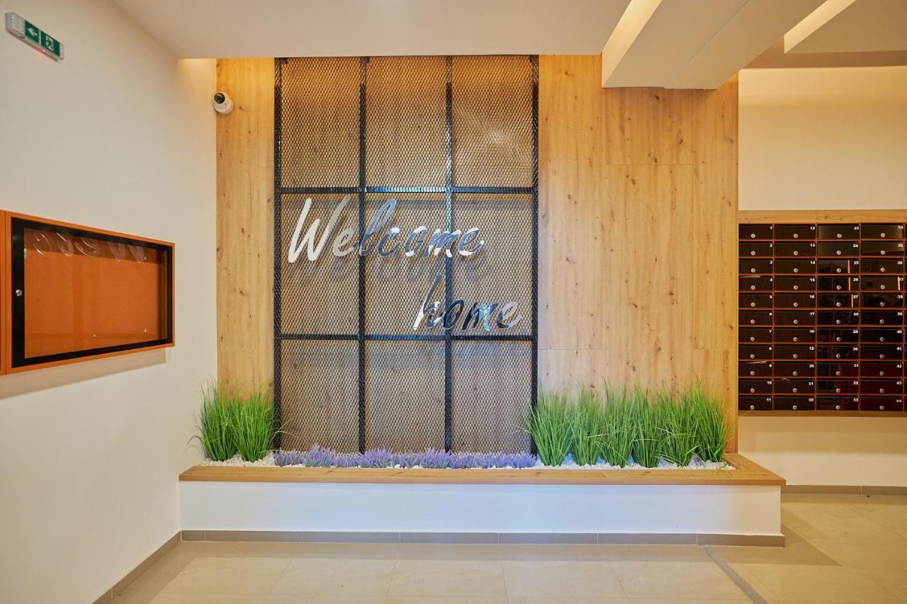 Cozycollection Apartments At Q Residence #6 雅西 外观 照片