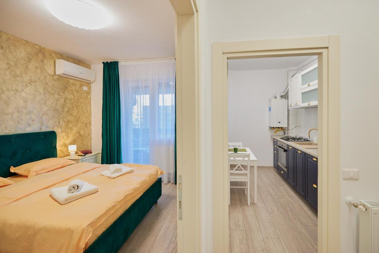 Cozycollection Apartments At Q Residence #6 雅西 外观 照片