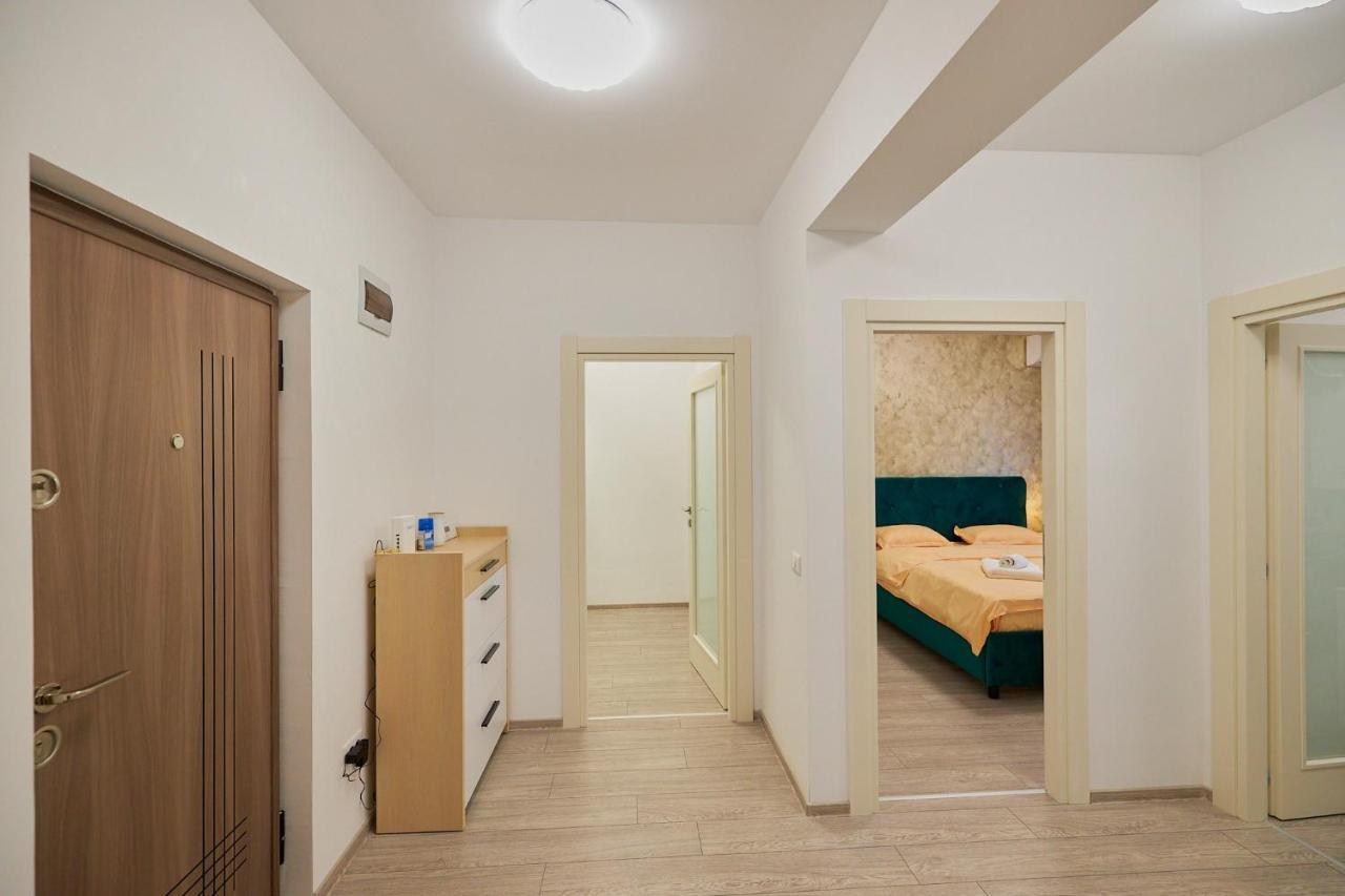 Cozycollection Apartments At Q Residence #6 雅西 外观 照片