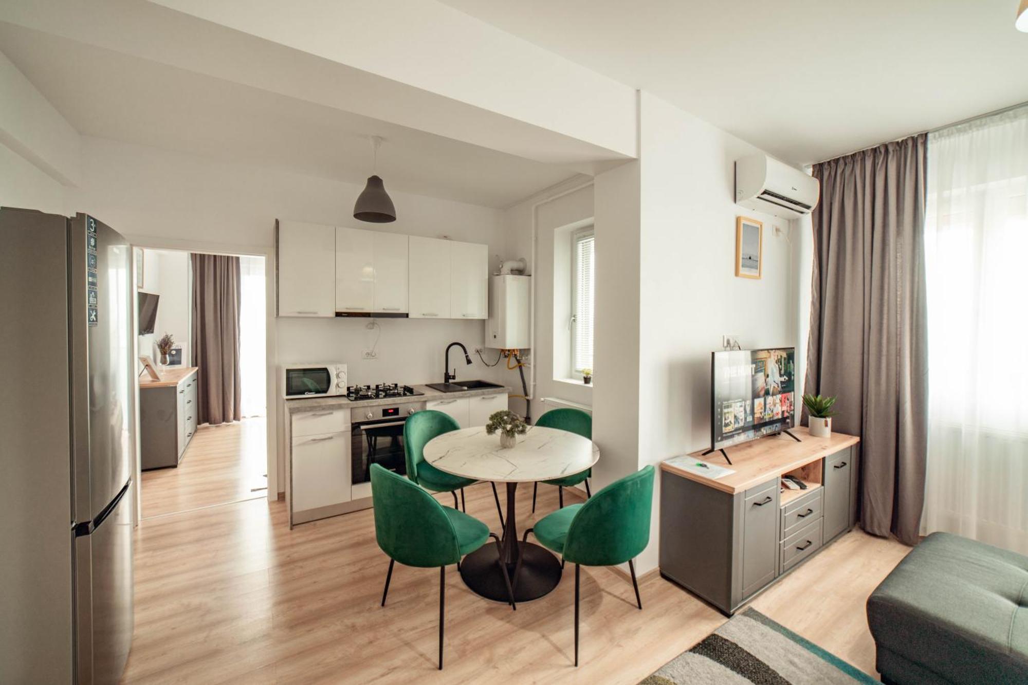 Cozycollection Apartments At Q Residence #6 雅西 外观 照片